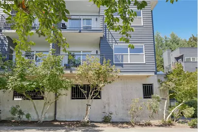 614 S Nevada St #A, Portland, OR 97219 - Photo 1