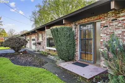 19619 SE Cottonwood St, Milwaukie, OR 97267 - Photo 2