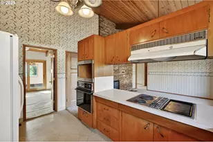 19619 SE Cottonwood St, Milwaukie, OR 97267 - Photo 8