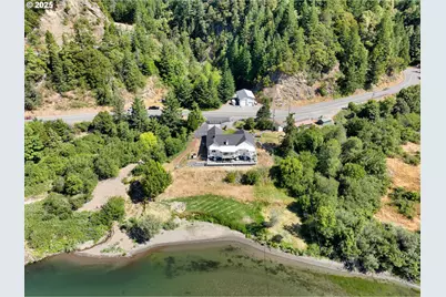 95950 N Bank Rogue River Rd, Gold Beach, OR 97444 - Photo 6