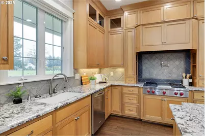 10667 Hovenden Ln, Woodburn, OR 97071 - Photo 20