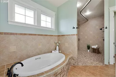 10667 Hovenden Ln, Woodburn, OR 97071 - Photo 26