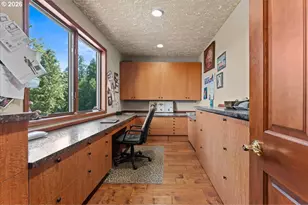 37123 NE Reed Rd, Corbett, OR 97019 - Photo 14