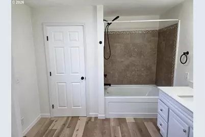 509 Garibaldi Ave, Garibaldi, OR 97118 - Photo 16