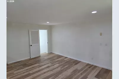509 Garibaldi Ave, Garibaldi, OR 97118 - Photo 8