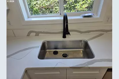 509 Garibaldi Ave, Garibaldi, OR 97118 - Photo 10