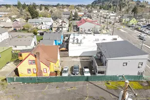 8325 8329 SE Division St, Portland, OR 97266 - Photo 2