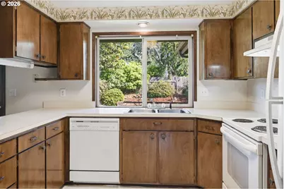 1215 Rio Glen Dr, Eugene, OR 97401 - Photo 16