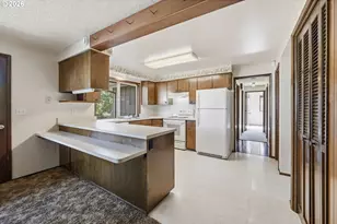 1215 Rio Glen Dr, Eugene, OR 97401 - Photo 14