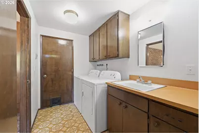 1215 Rio Glen Dr, Eugene, OR 97401 - Photo 18