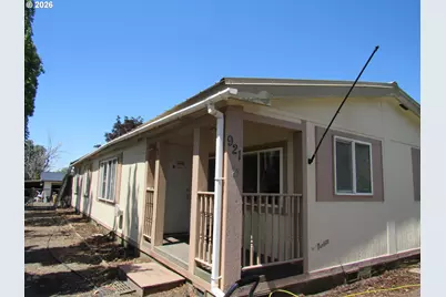 921 Vining St, Milton-Freewater, OR 97862 - Photo 1
