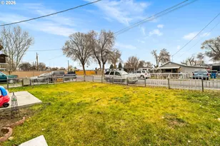 2460 S E Melrose Dr, Prineville, OR 97754 - Photo 22