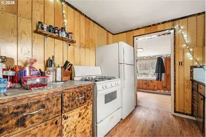 2460 SE Melrose Dr, Prineville, OR 97754 - Photo 6