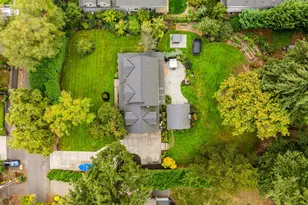 4725 Upper Dr, Lake Oswego, OR 97035 - Photo 46
