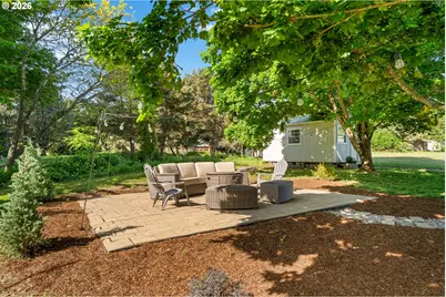 1051 Cannon Dr, Hood River, OR 97031 - Photo 24