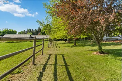 1051 Cannon Dr, Hood River, OR 97031 - Photo 34