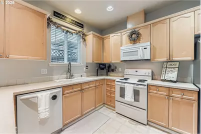 4671 SE 21st Ter, Gresham, OR 97080 - Photo 10