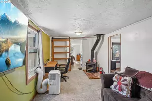 464 S 12th St, Saint Helens, OR 97051 - Photo 8
