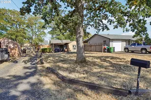 464 S 12th St, Saint Helens, OR 97051 - Photo 4