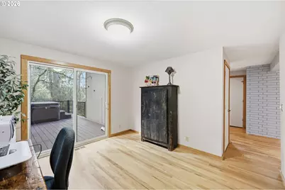 1996 Kimberly Dr, Eugene, OR 97405 - Photo 18