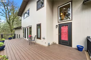 1996 Kimberly Dr, Eugene, OR 97405 - Photo 2