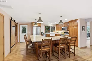 1996 Kimberly Dr, Eugene, OR 97405 - Photo 12