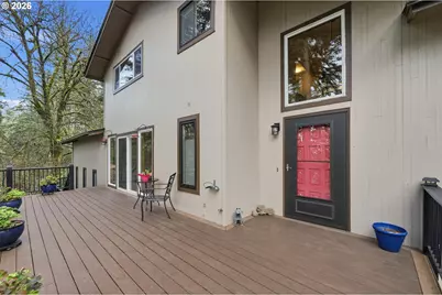 1996 Kimberly Dr, Eugene, OR 97405 - Photo 2