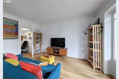 1811 NW Couch St #302, Portland, OR 97209 - Photo 14