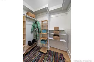 1811 NW Couch St, Portland, OR 97209 - Photo 22