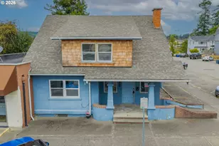 190 E 3rd St, Coquille, OR 97423 - Photo 10