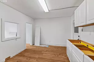 190 E 3rd St, Coquille, OR 97423 - Photo 24