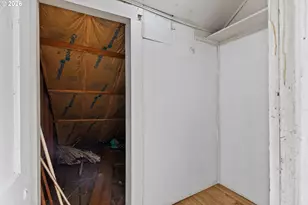 190 E 3rd St, Coquille, OR 97423 - Photo 32
