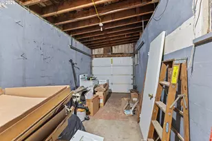 190 E 3rd St, Coquille, OR 97423 - Photo 38