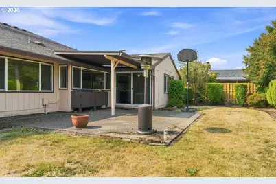 3910 NW 172nd Pl, Beaverton, OR 97006 - Photo 32
