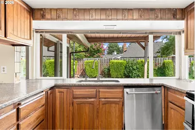 3910 NW 172nd Pl, Beaverton, OR 97006 - Photo 16