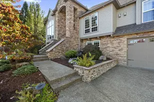 4306 SE Augusta Loop, Gresham, OR 97080 - Photo 2
