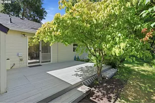340 SW 7th St, Dundee, OR 97115 - Photo 34