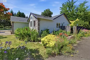 340 SW 7th St, Dundee, OR 97115 - Photo 4