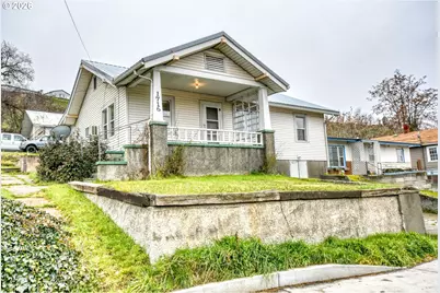 1716 SE Court Ave, Pendleton, OR 97801 - Photo 1