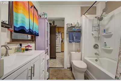 409 N Main St, Klickitat, WA 98628 - Photo 18