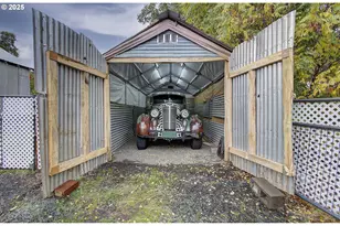 409 N Main St, Klickitat, WA 98628 - Photo 22