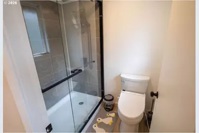 1520 W 28th Pl, Eugene, OR 97405 - Photo 10