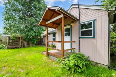 419 Wilkie St, Eugene, OR 97402 - Photo 8