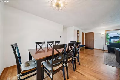 13721 SE Harrison Ct, Portland, OR 97233 - Photo 10