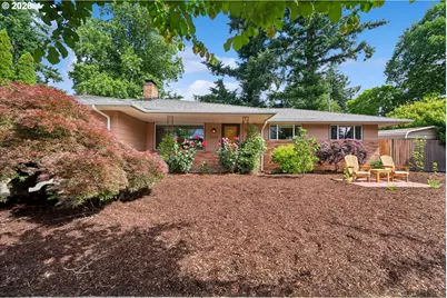 13721 SE Harrison Ct, Portland, OR 97233 - Photo 2