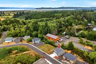 1593 SE Honeysuckle Loop, Warrenton, OR 97146 - Photo 34