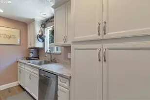 815 N 4th St, Aumsville, OR 97325 - Photo 14