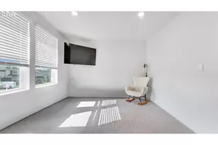 2766 V St, Springfield, OR 97477 - Photo 30