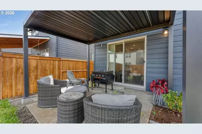 2766 V St, Springfield, OR 97477 - Photo 34
