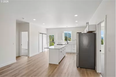 2411 Sunrise St, Kelso, WA 98626 - Photo 10